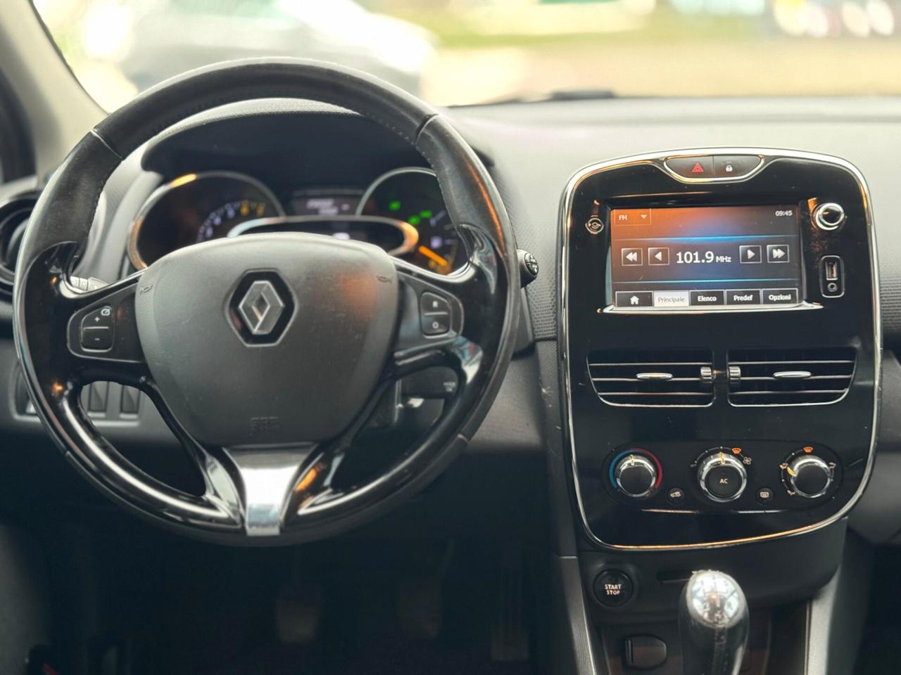 Renault Clio 1.2 75CV 5 porte Live