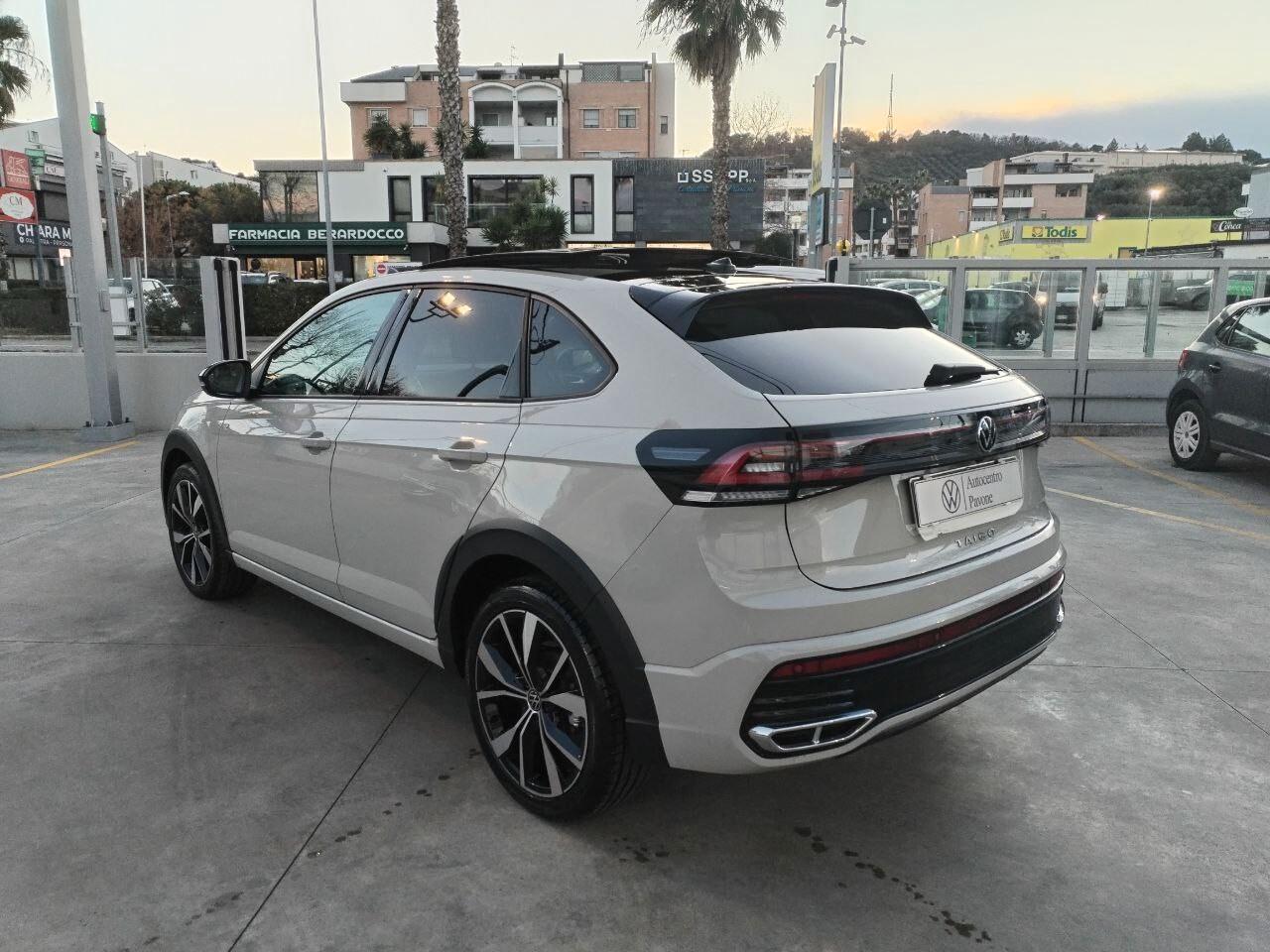 Volkswagen Taigo 1.0 TSI 110 CV DSG R-Line