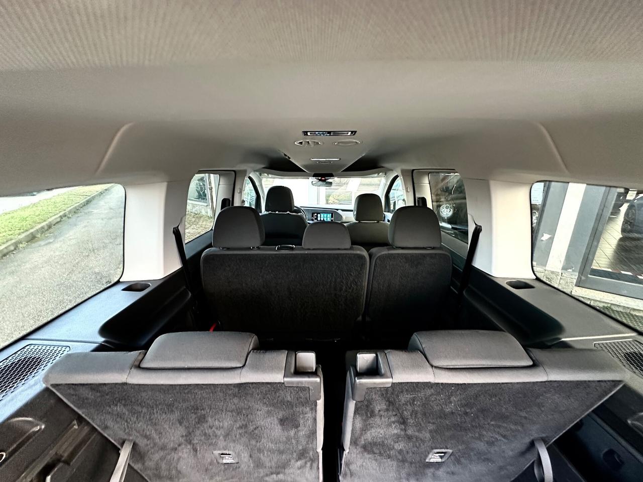 Volkswagen Caddy 2.0 TDI 122 CV DSG Space Maxi