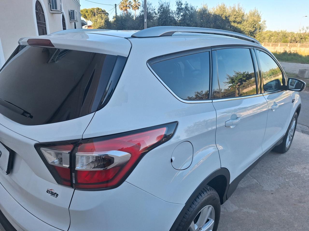 Ford Kuga 1.5 TDCI 120 CV Titanium PERFETTA