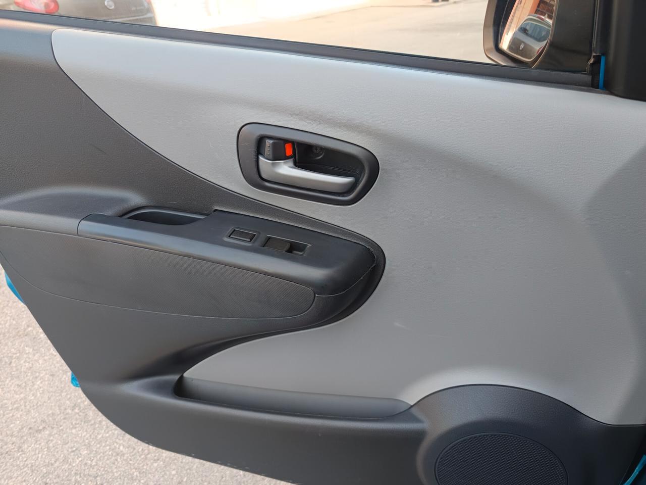 Nissan Pixo 1.0 5 porte Acenta