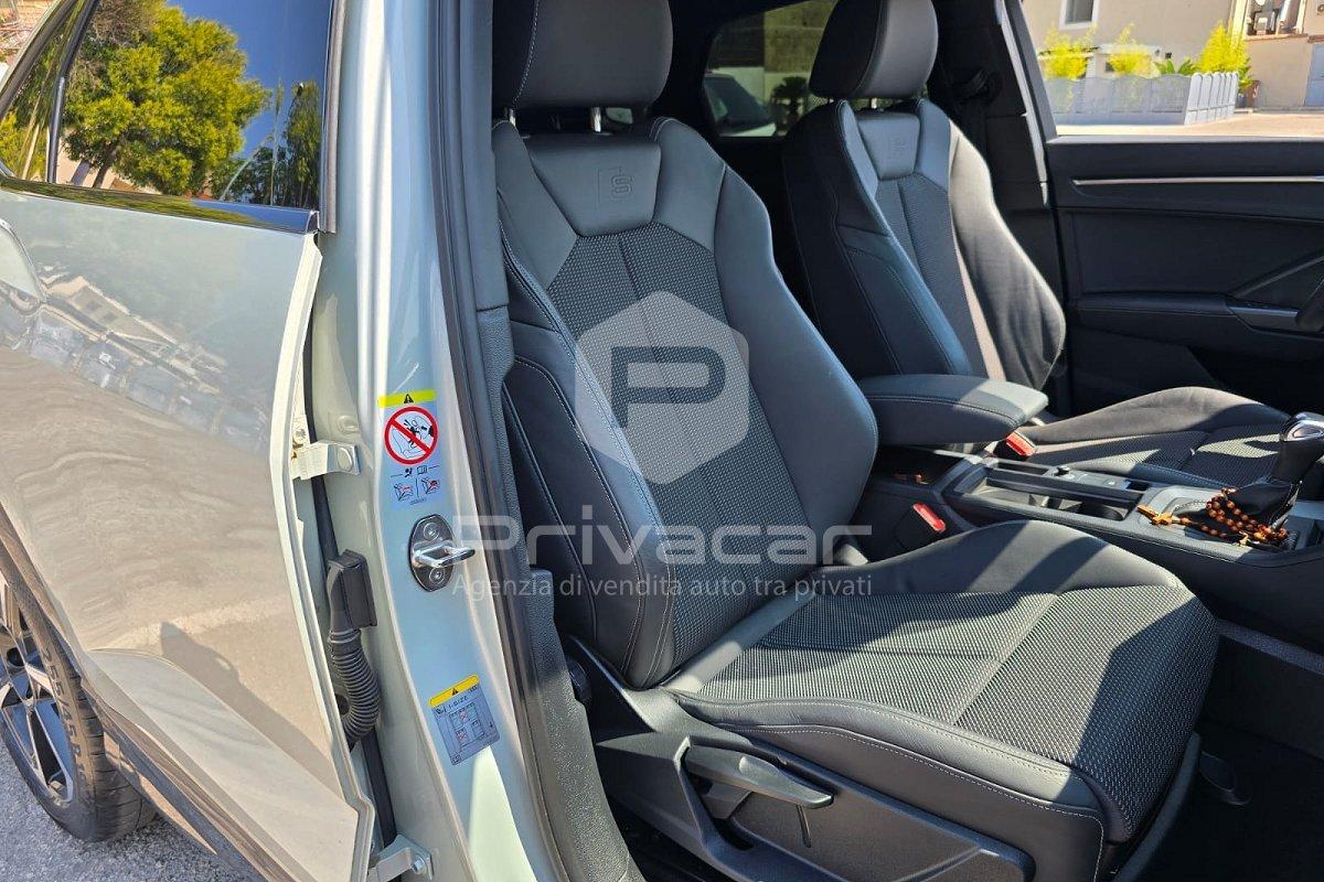 AUDI Q3 45 TFSI quattro S tronic S line edition
