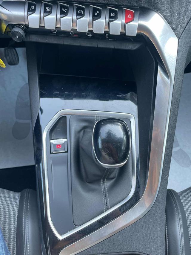 PEUGEOT 3008 ALLURE 1.2cc 131cv CARPLAY/SENSORI PARK/CRUISE