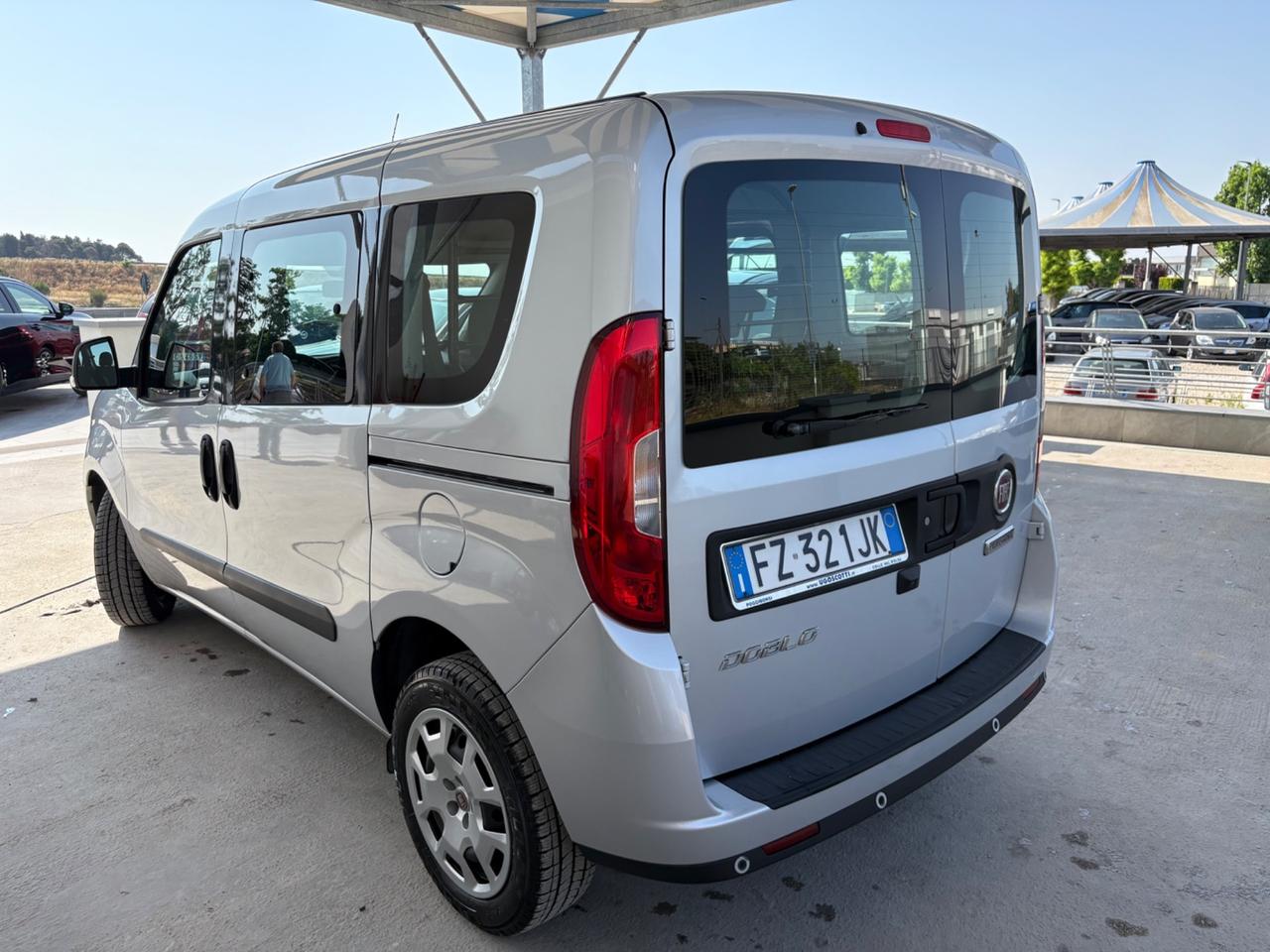 DOBLO’ AUTOCARRO 5posti 2019