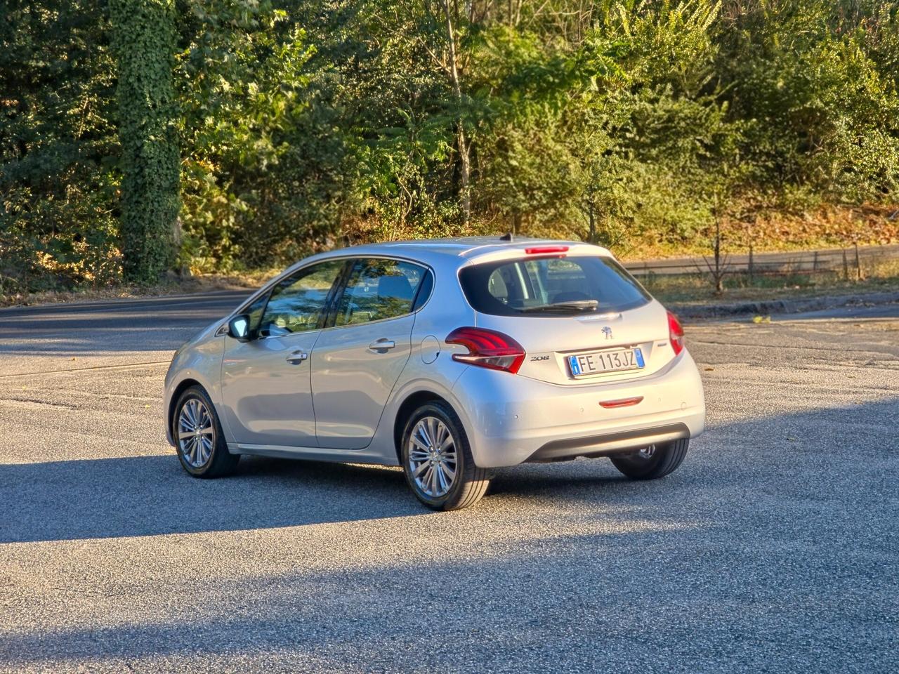 Peugeot 208 BlueHDi 75 5 porte Allure E6B Manuale NEO 2016