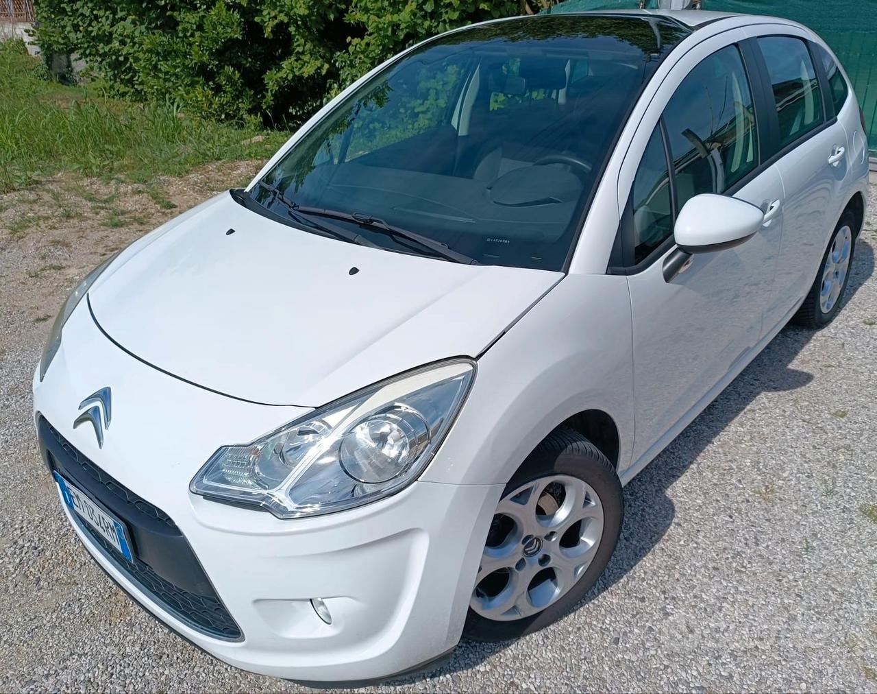 Opel Vivaro 9 posti