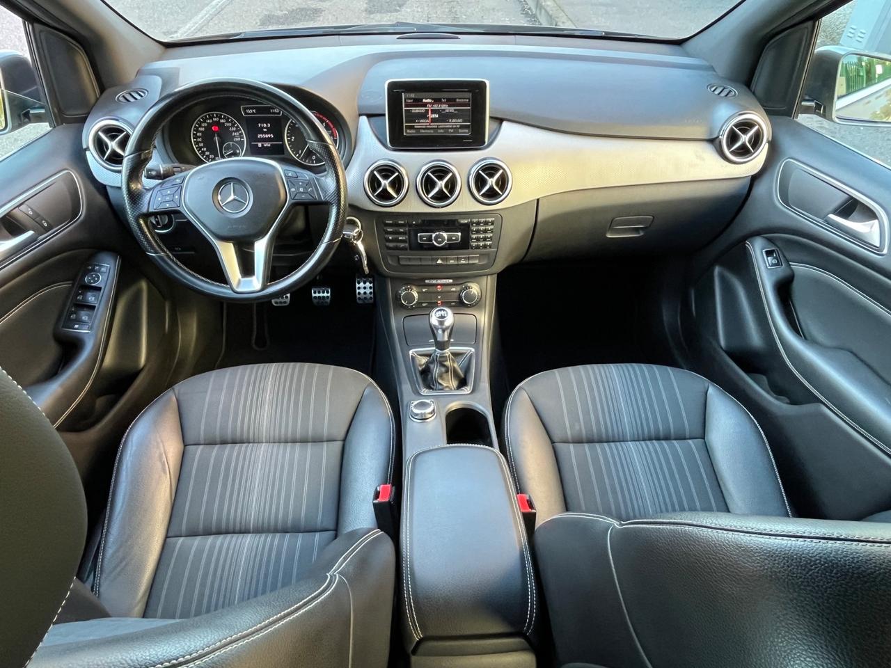 Mercedes-benz B 180 CDI — PREMIUM — 2012