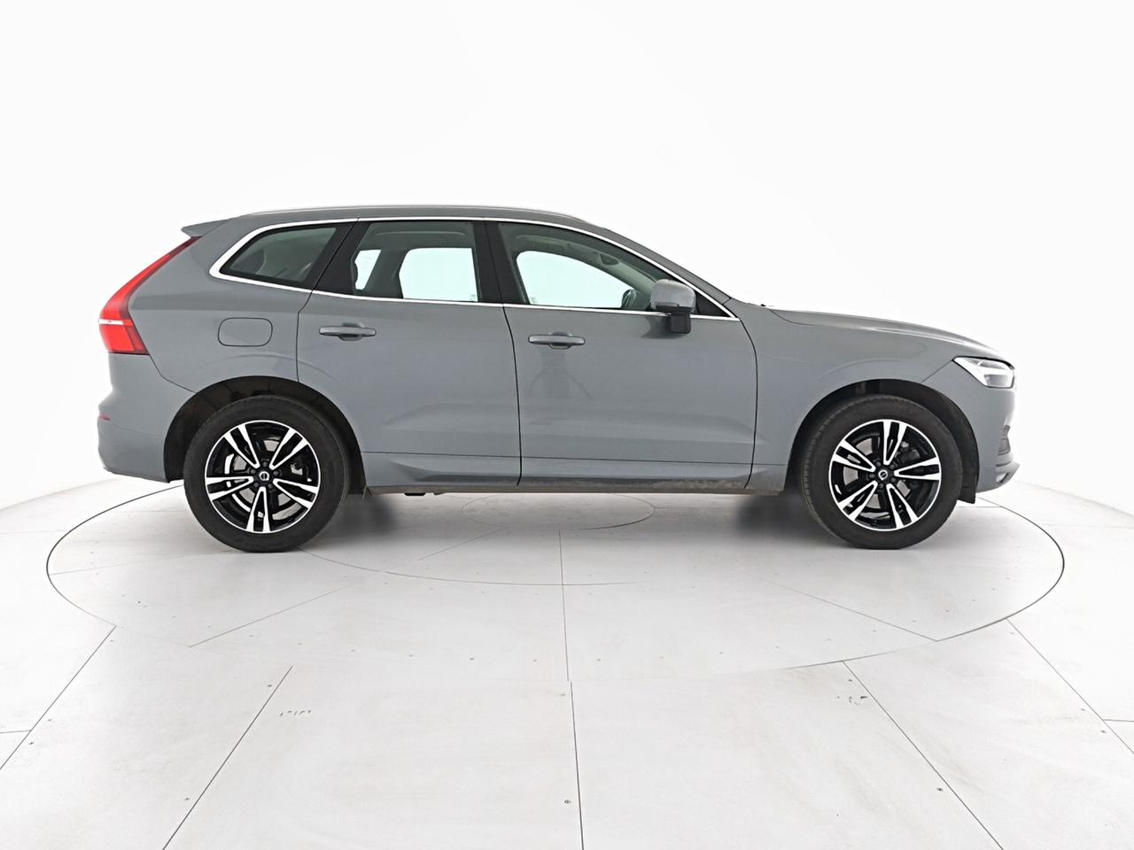 Volvo XC60 2.0 b4 Momentum Pro awd