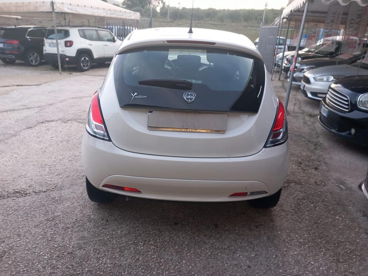 Lancia Ypsilon 1.2 69 CV 5 porte Gold