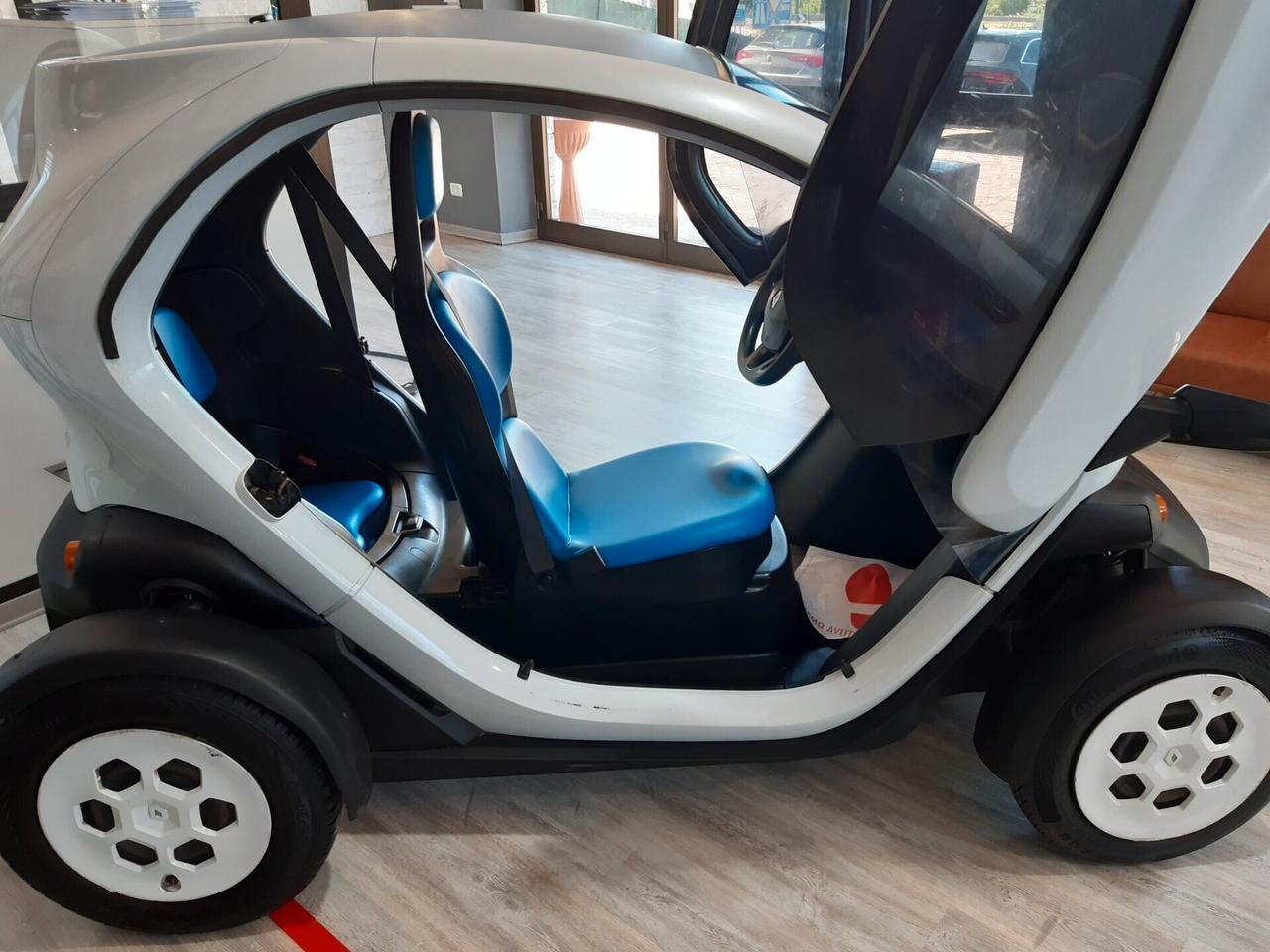 RENAULT TWIZI ELETTRICA
