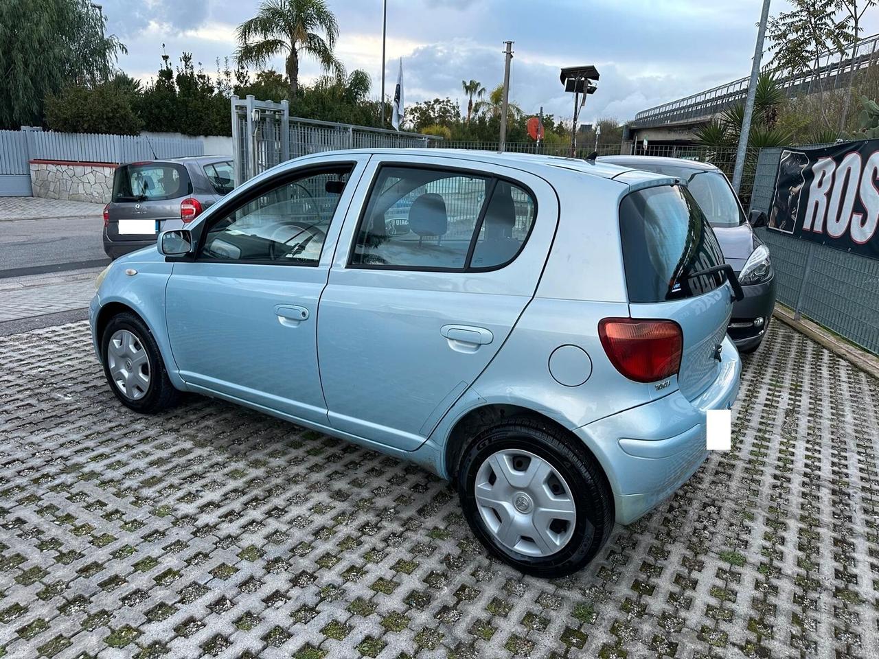 Toyota Yaris 1.0i 16V cat 5 porte Sol-2005