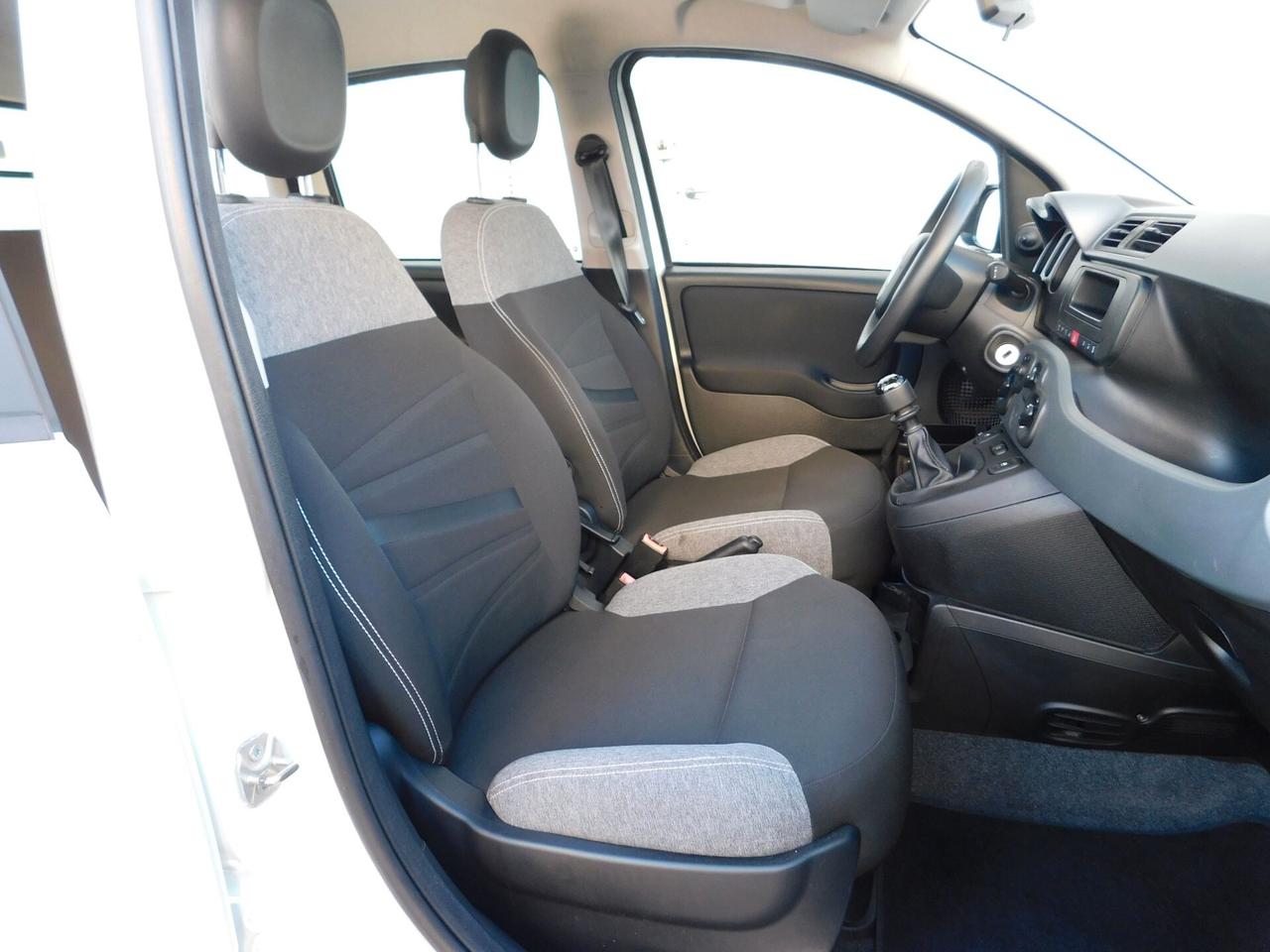 PANDA 1.0 Hybrid AUTOCARRO 4posti N1