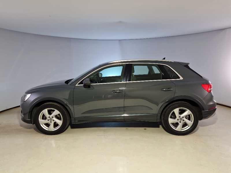 AUDI Q3 35 TDI S tronic Business Advanced