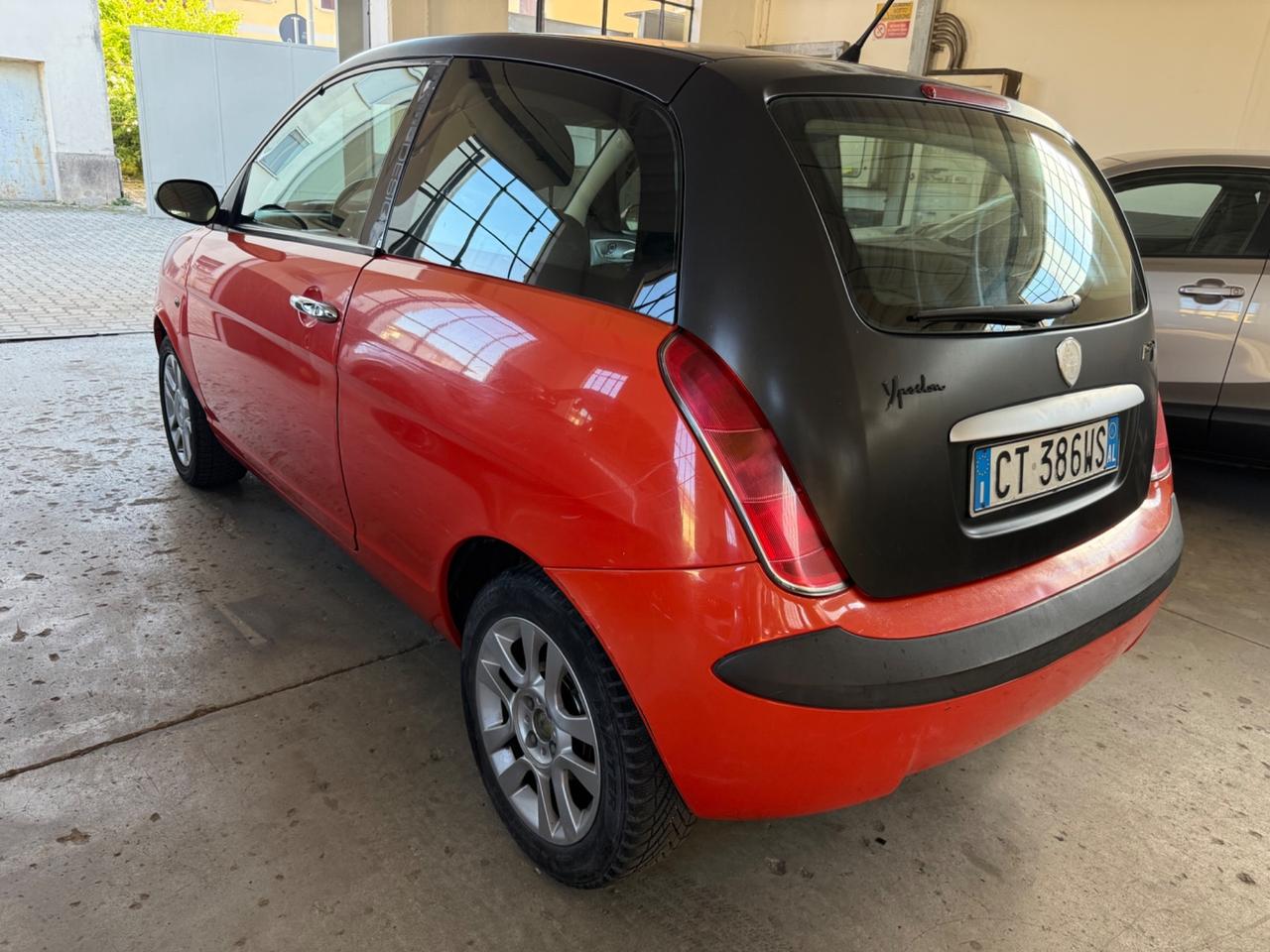 Lancia Ypsilon 1.3 Multijet 16V Momo Design