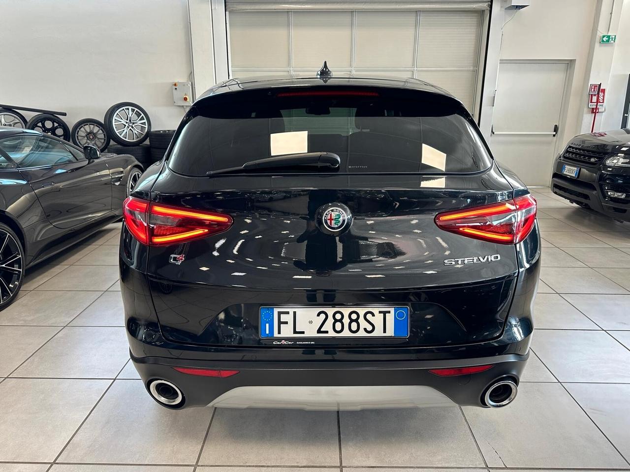 Alfa Romeo Stelvio 2.2 Turbodiesel 210 CV AT8 Q4