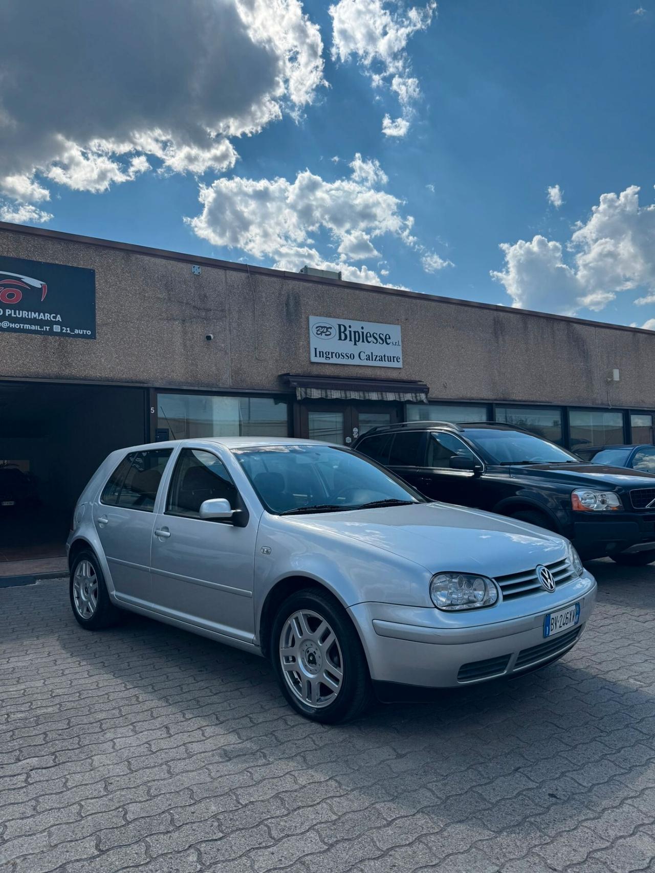 Volkswagen Golf 1.6 16V cat 5 porte Highline