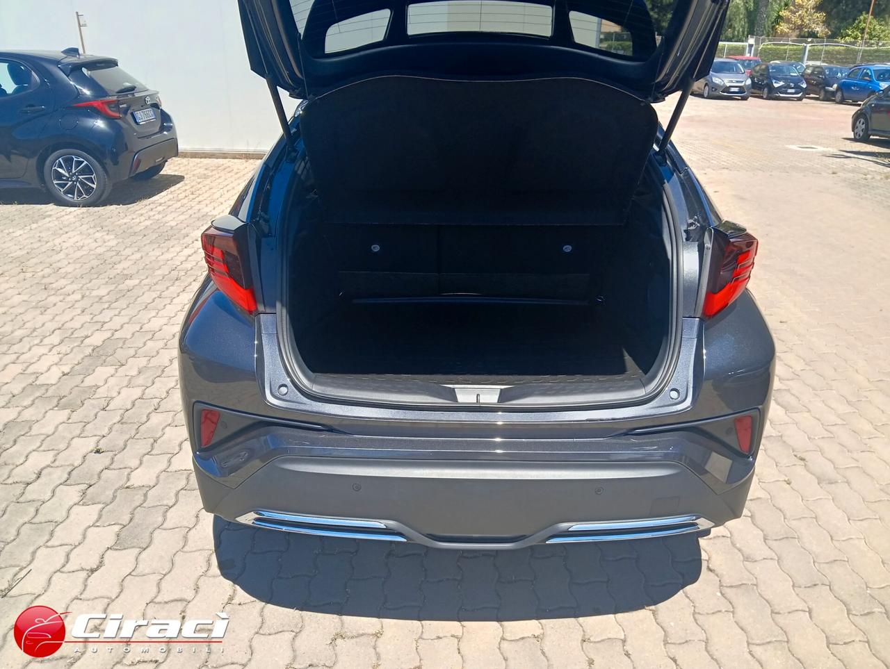 Toyota C-HR 2.0 Hybrid E-CVT Style