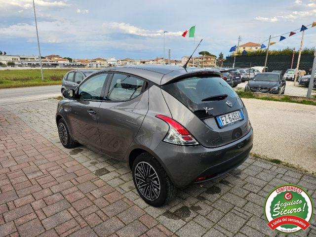 LANCIA Ypsilon 1.2 69 CV 5 porte GPL Ecochic Elefantino Blu