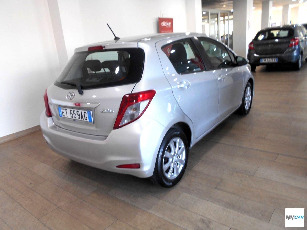 TOYOTA - Yaris - 1.0 5p. Lounge