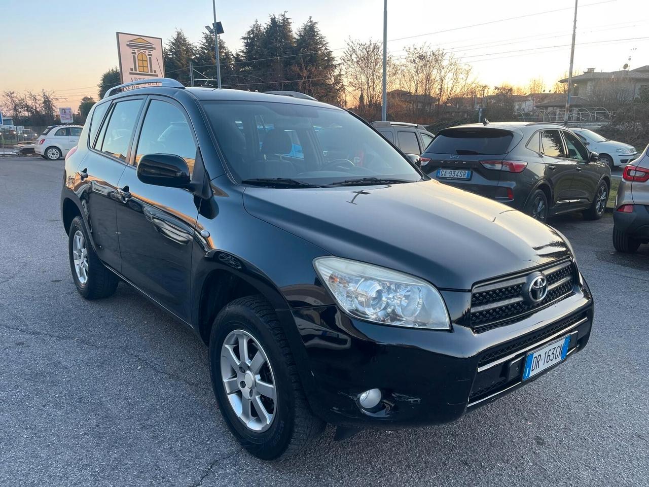 Toyota RAV 4 RAV4 2.2 D-4D 136 CV Sol