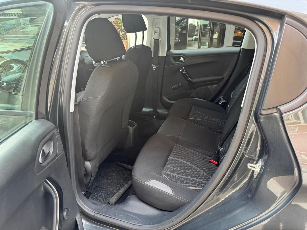 PEUGEOT 208 1.2 VTi 82CV 5 porte Active