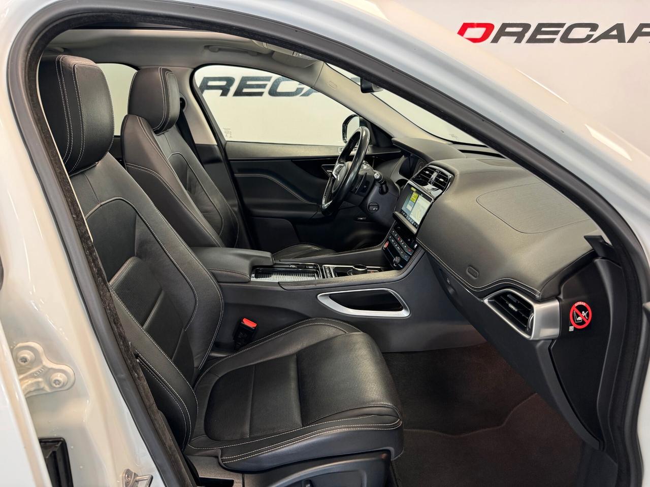 Jaguar F-Pace 2.0 D 180 CV AWD aut. R-Sport BLACK PACK TETTO 20"