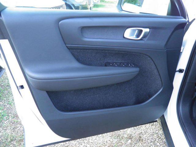 VOLVO XC40 XC40 D3 BUSINESS PLUS