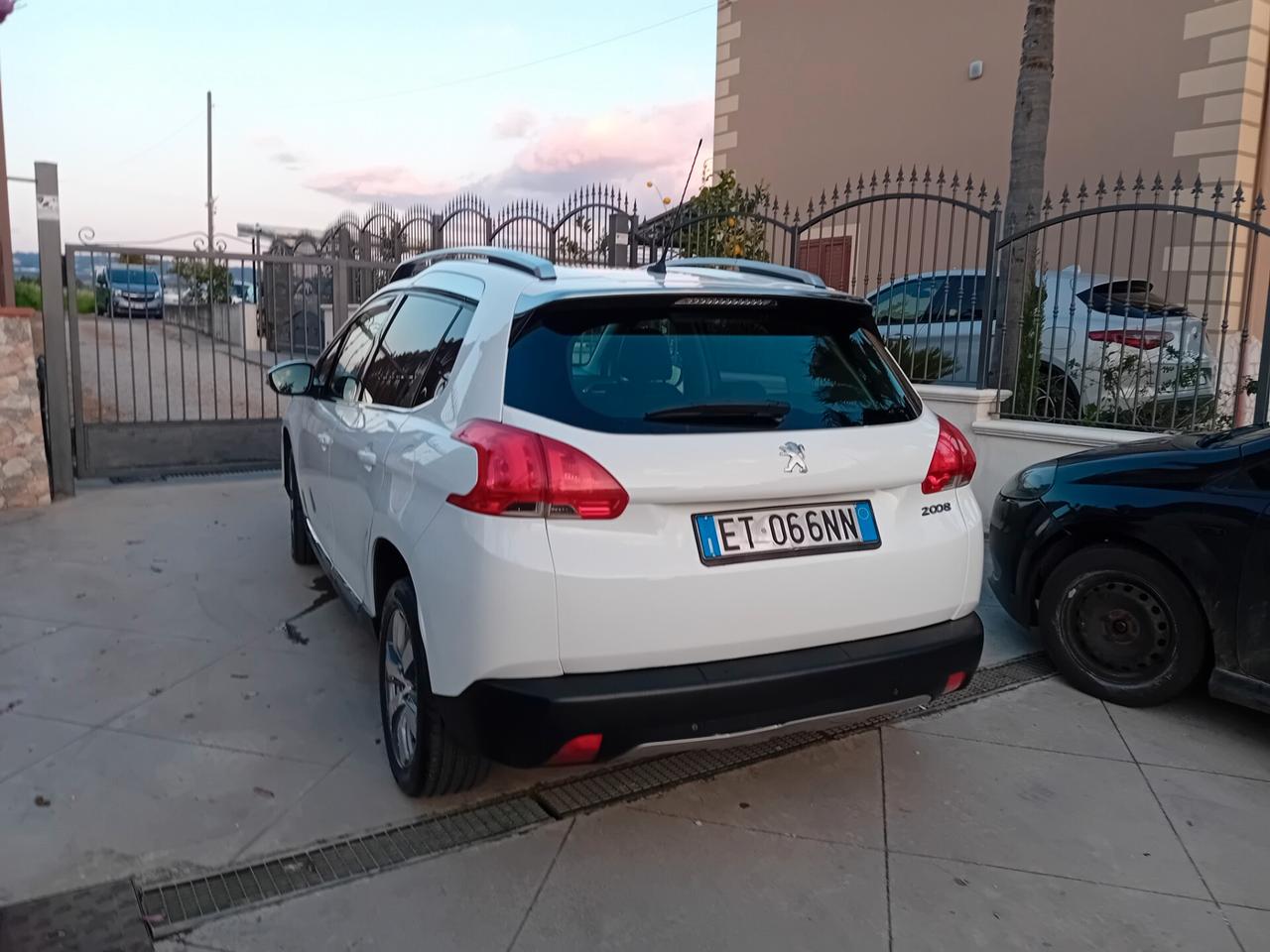 Peugeot 2008 1.6 e-HDi 92 CV Stop&Start Allure