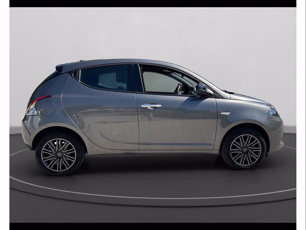 LANCIA Ypsilon 1.0 firefly hybrid silver plus s&s 70cv del 2024