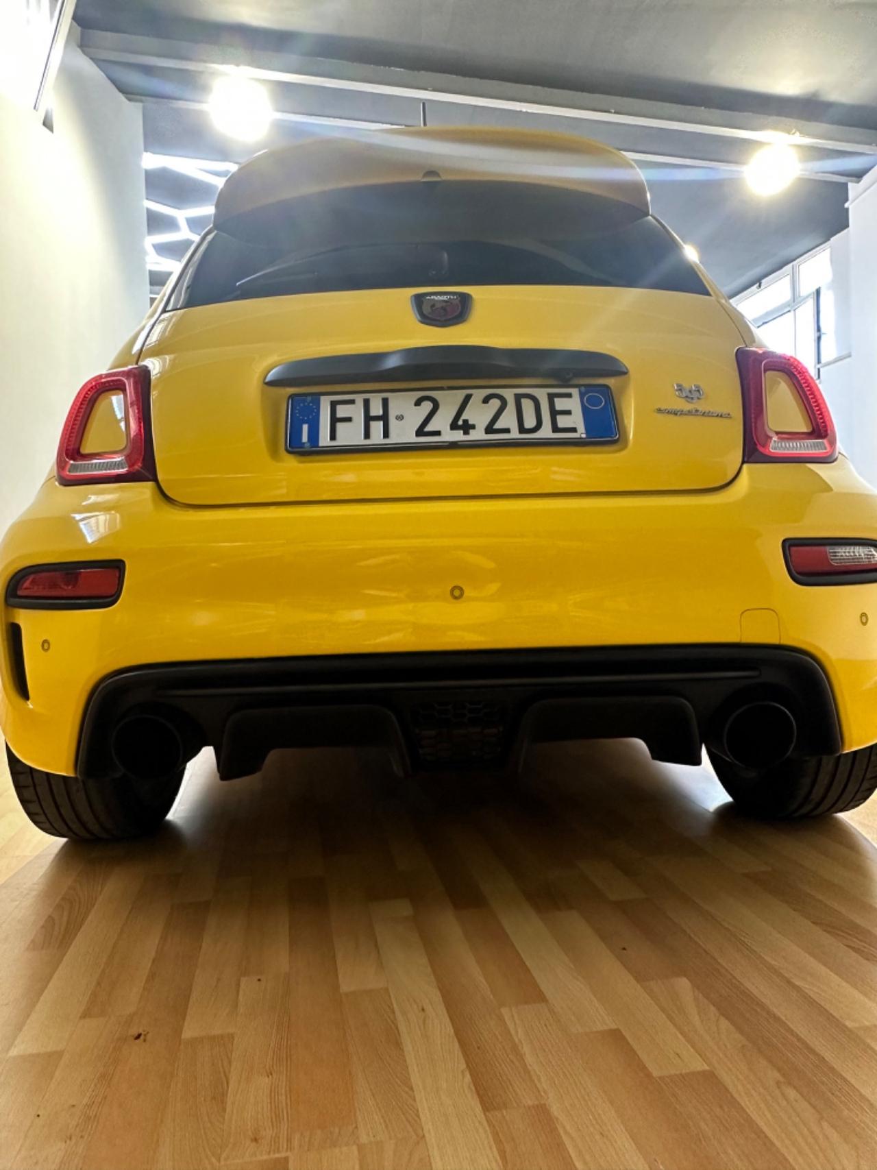 Abarth 595 1.4 Turbo T-Jet 180 CV Competizione