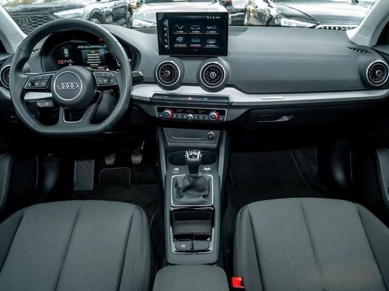 Audi Q2 1.0 30 TFSI BUSINESS LED CARPLAY PDC