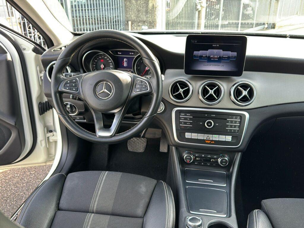 Mercedes GLA 200 200 D Sport 7G-DCT