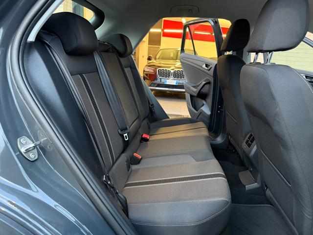 VOLKSWAGEN T-Roc 1.6 TDI SCR Business BlueMotion Technology SPORT