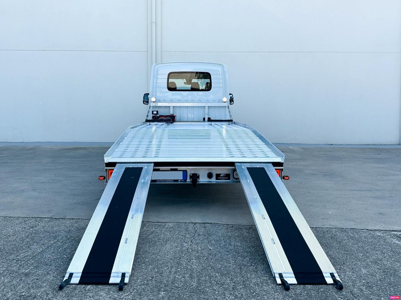 ALLESTIMENTO ALLUMINIO CARRO ATTREZZI PATENTE B