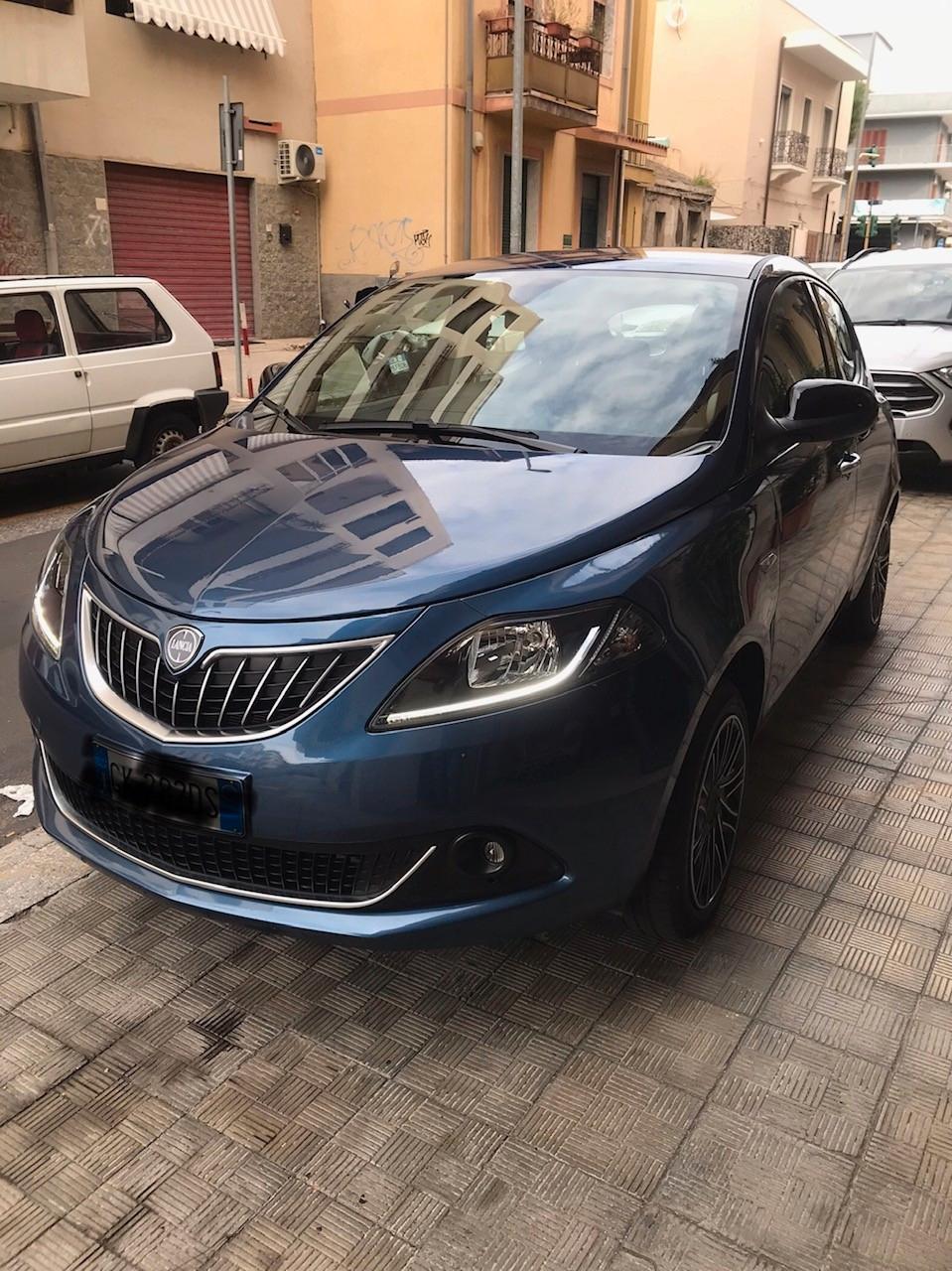 Lancia Ypsilon 1.0 FireFly 5 porte S&S Hybrid Ecochic Gold