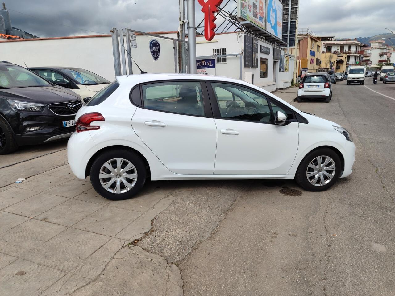 Peugeot 208 BlueHDi 75 S&S 5 porte Active