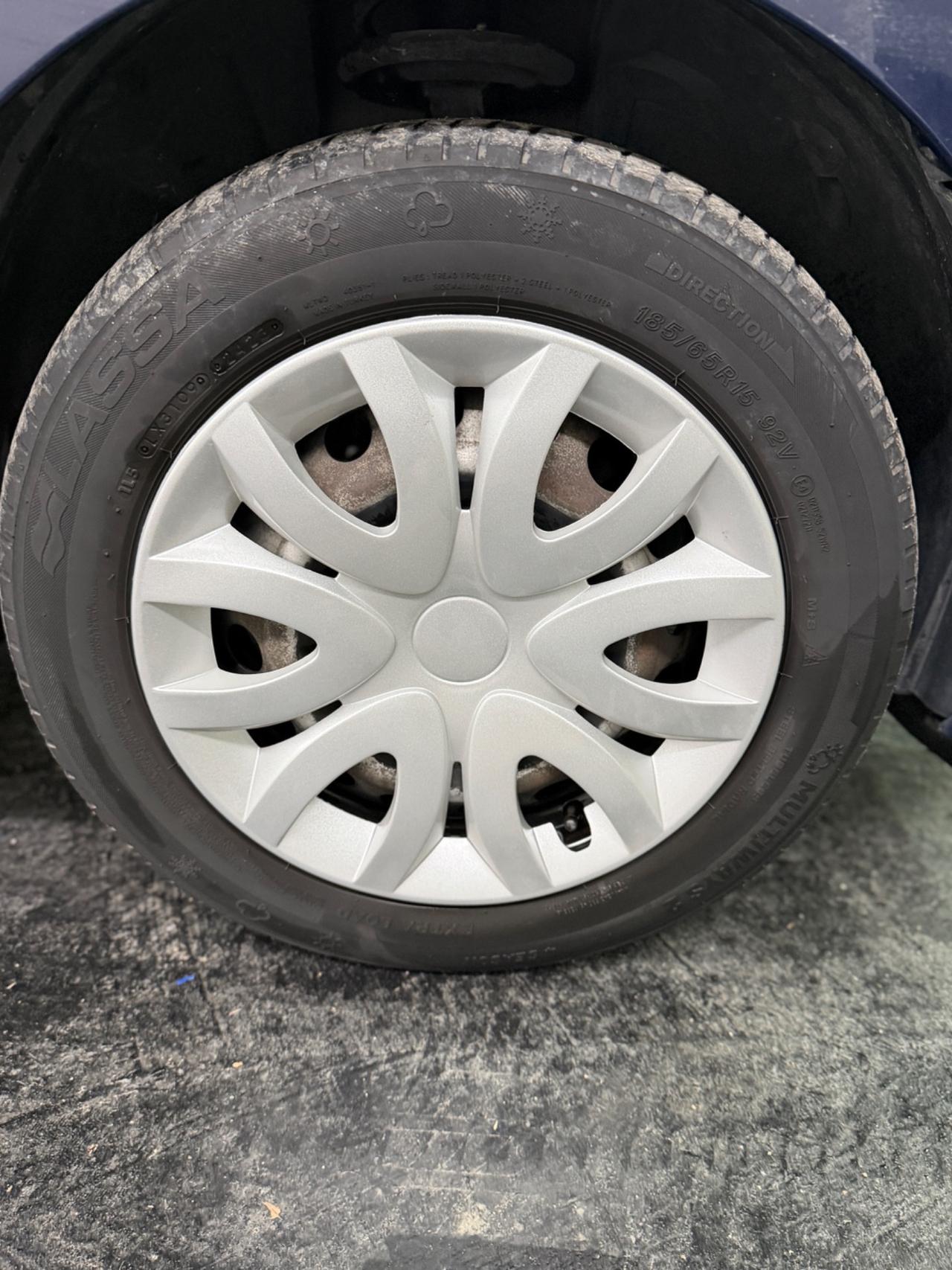 Dacia Sandero (anno 2015)