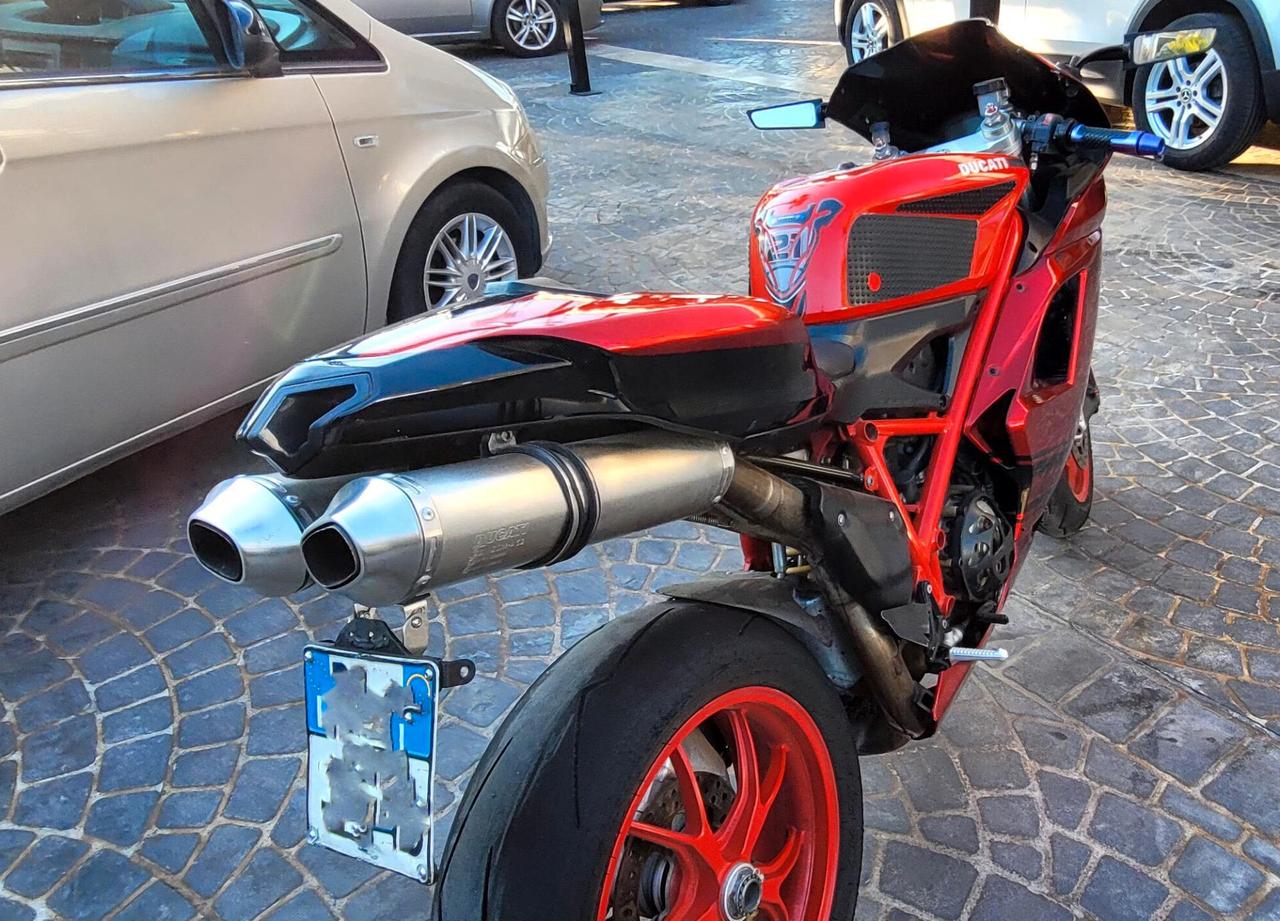 Ducati 848