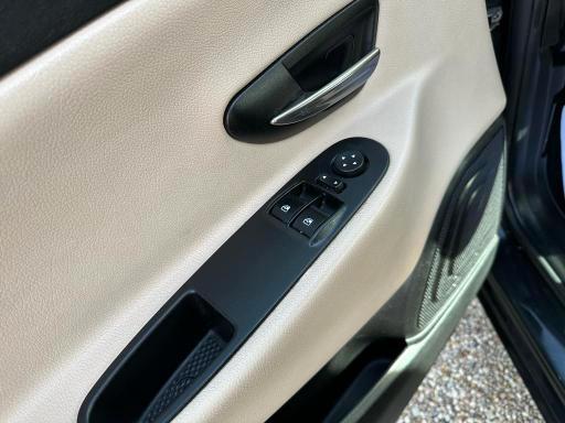 Lancia Ypsilon 5 Porte Ypsilon 0.9 t.air Gold ecochic metano 80cv