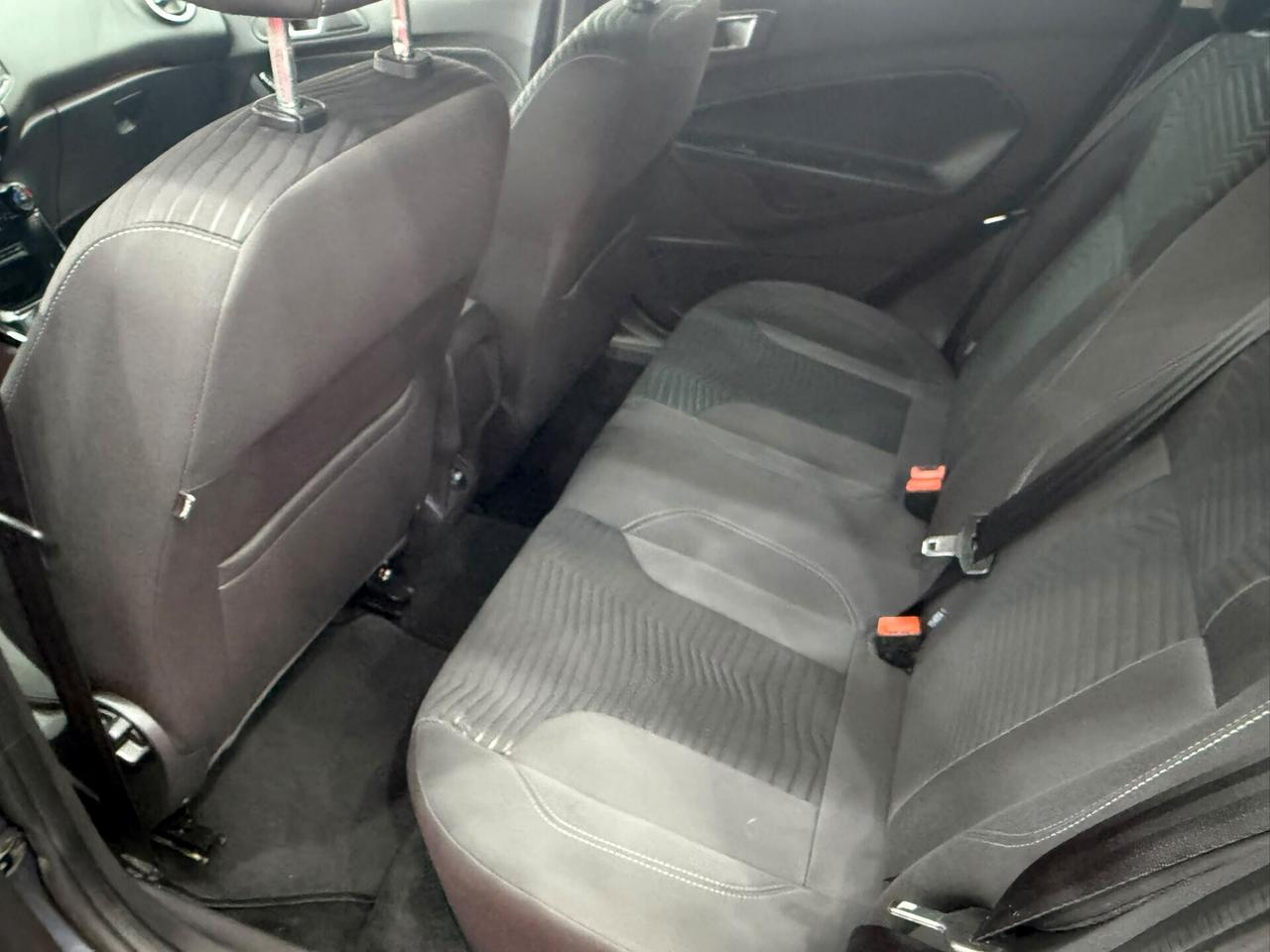 Ford Fiesta 1.5 TDCi 75cv Titanium - 2015