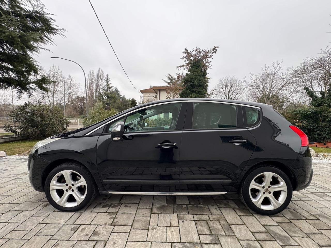 Peugeot 3008 2.0 HDi 150CV Outdoor