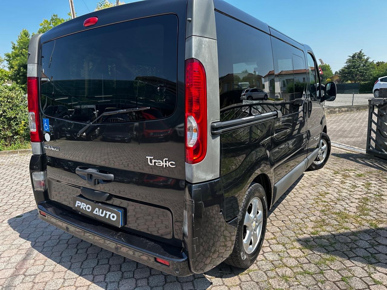 Renault Trafic T29 2.5 dCi OMOLOFATO PER DISABILI