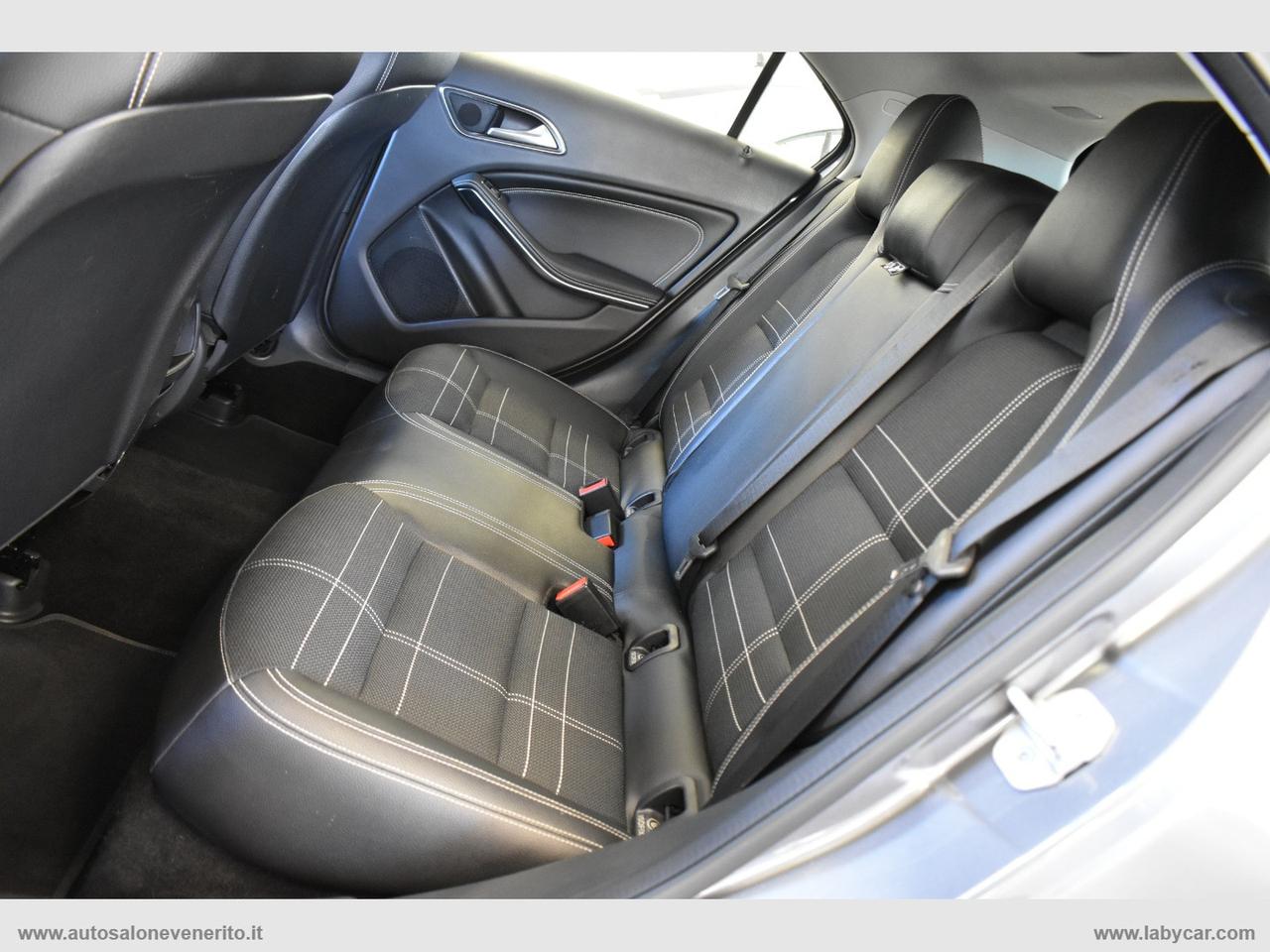 MERCEDES-BENZ A 200 d Automatic Premium