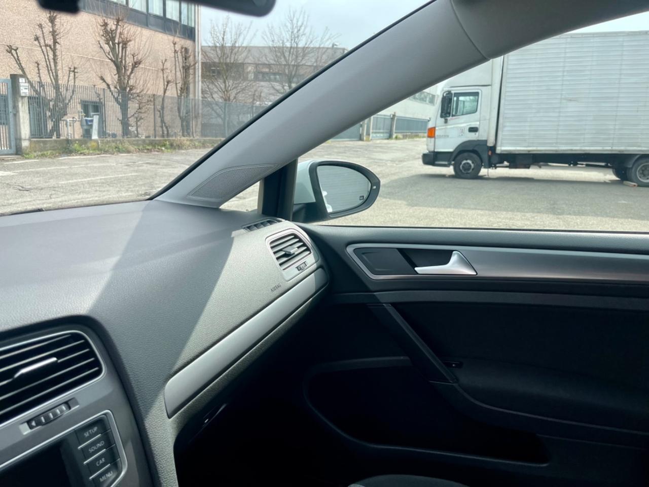 VW Golf 1.6tdi 90cv 2015 59.000km pari al nuovo