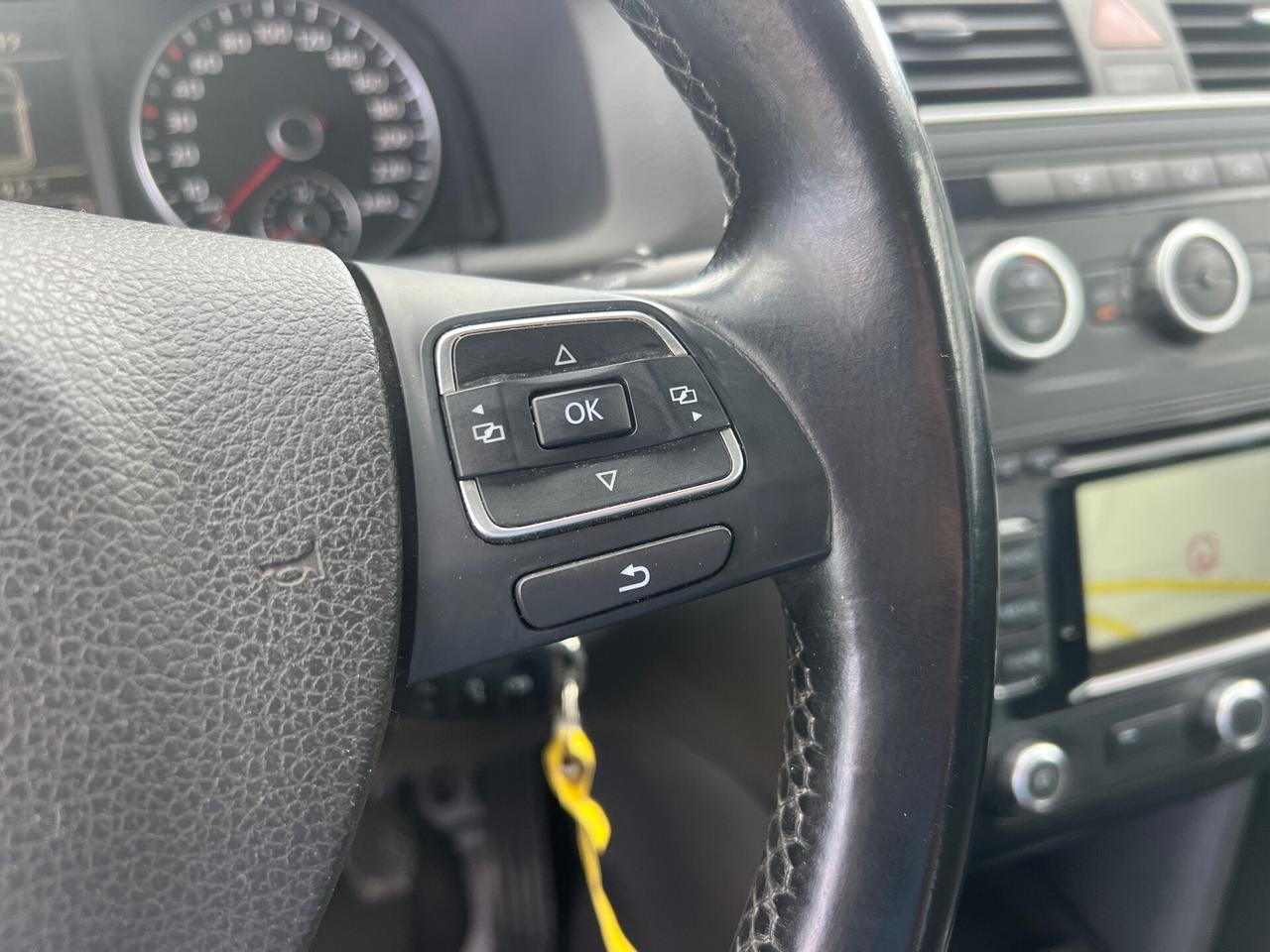 VW Touran 1.6TDI 105CV 7POSTI-2015"KM CERTIFICATI"
