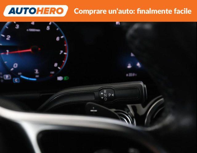 MERCEDES-BENZ GLA 180 Automatic Sport