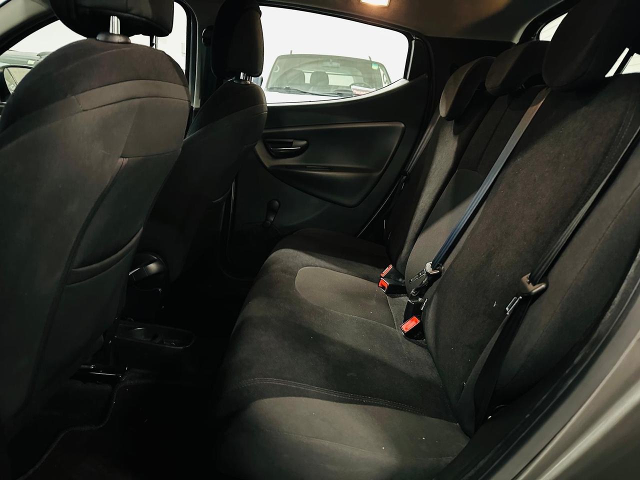 Lancia Ypsilon 1.3 MJT 16V 95 CV 5 porte S&S Gold