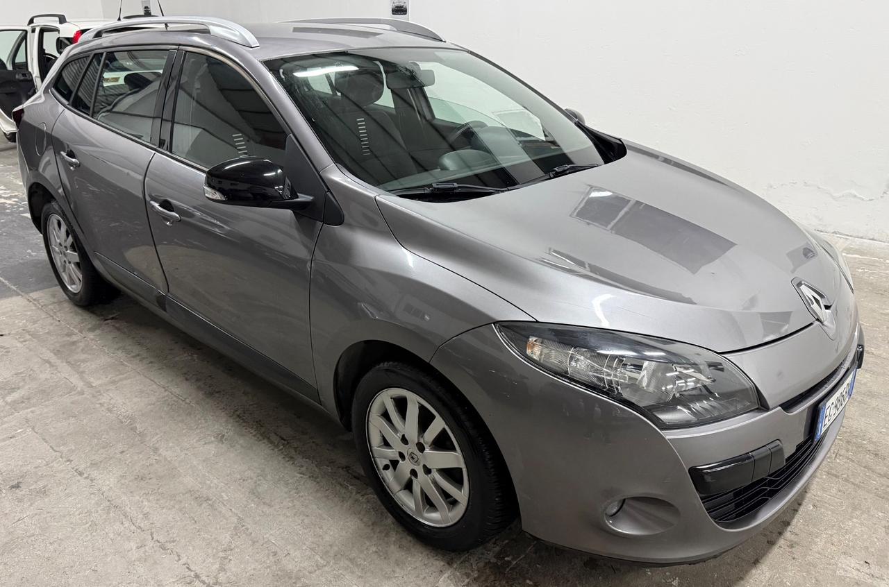 Renault Megane 1.5 dCi 110CV SporTour - 2011