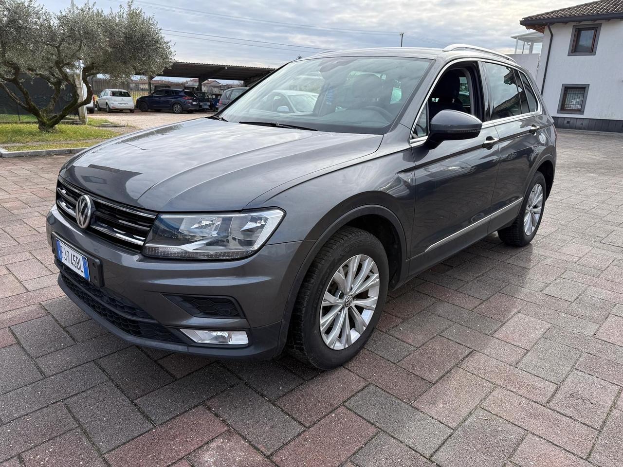 Volkswagen Tiguan 2.0 TDI SCR DSG 4MOTION Executive BMT