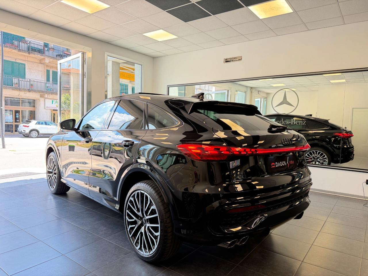 Audi Q5 SPB 40 TDI quattro S tronic Identity Black